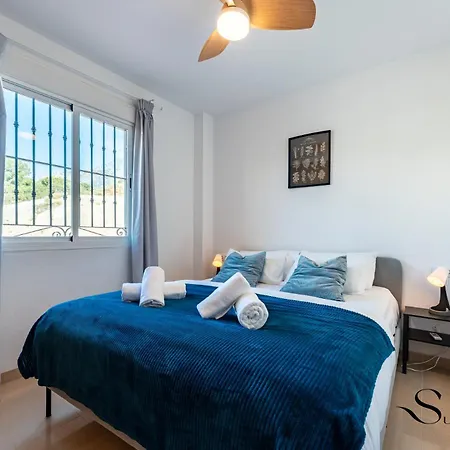 Beachside Retreat With Private Terrace Benalmadena