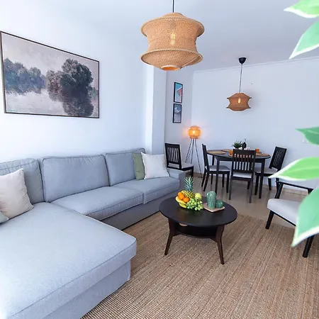 Beachside Retreat With Private Terrace Benalmádena
